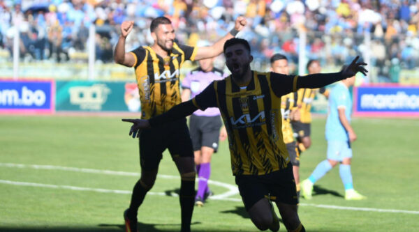 Clássico Boliviano: Paixão e Rivalidade em Campo