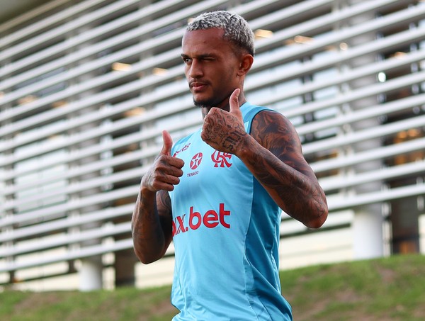 Flamengo de olho: Wesley na mira para 2025?