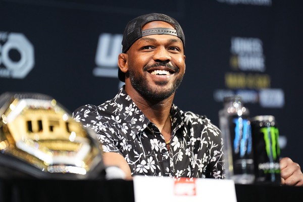 Jon Jones se Aposenta: Impacto no MMA